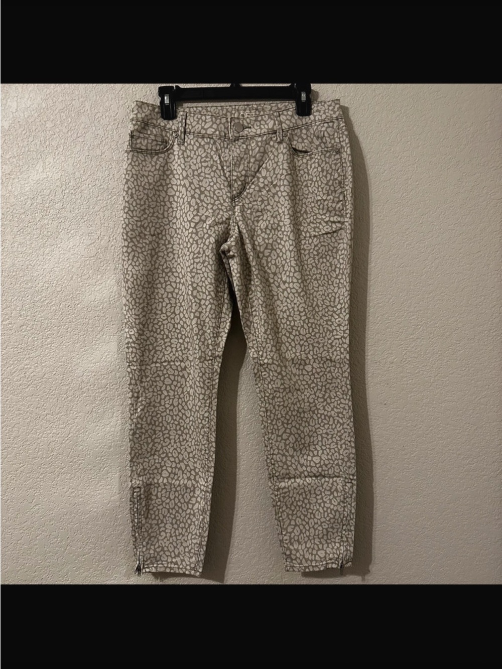 LOFT Women’s Sz 10/30 Curvy Skinny Ankle Animal Print Pants